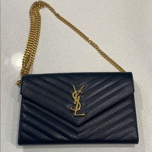 Yves saint laurent
